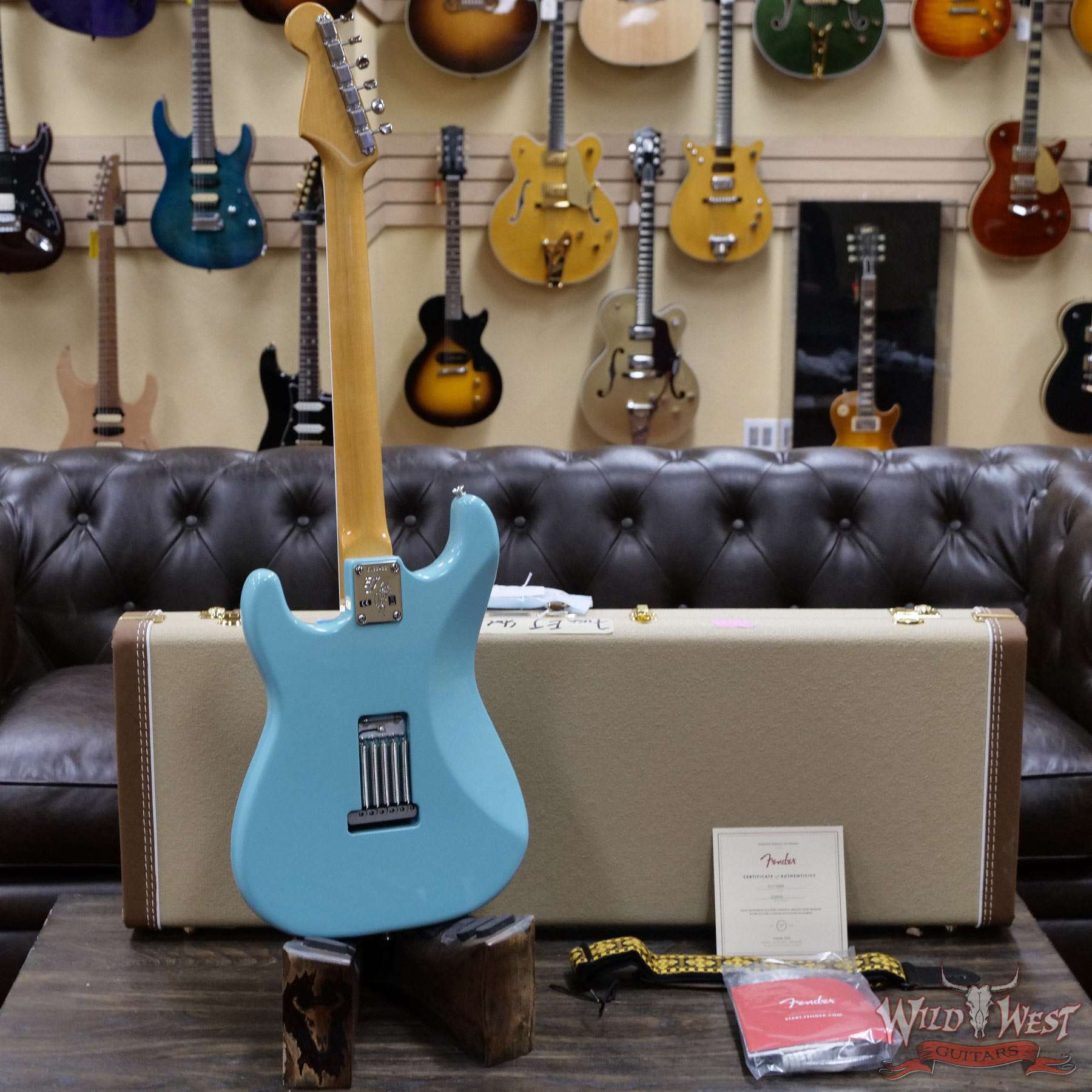Fender USA Eric Johnson Stratocaster Rosewood Fingerboard Tropical  Turquoise Wild West Guitars