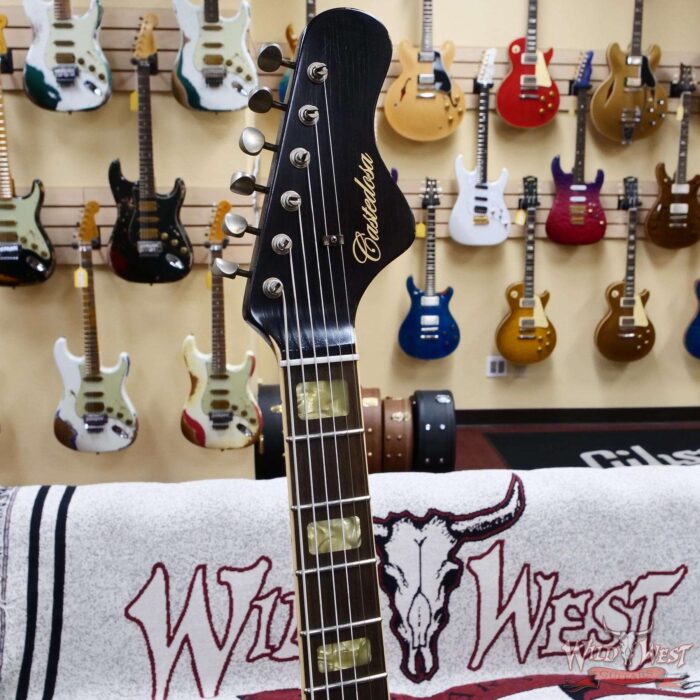Castedosa Guitars Conchers Baritone 27’’ Aged 3 Tone Sunburst Sparkle Built & Relic by Carlos Lopez 8.65 lbs - Image 7