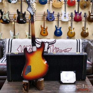 Castedosa Guitars Conchers Baritone 27’’ Aged 3 Tone Sunburst Sparkle Built & Relic by Carlos Lopez 8.65 lbs - Image 11