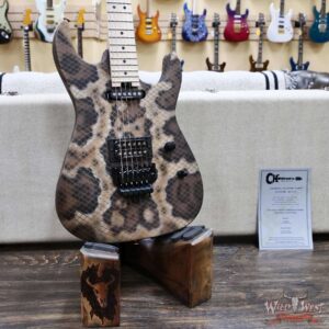 Charvel Custom Shop USA Warren DeMartini Signature Snake SH Floyd Rose Maple Neck Snakeskin Graphic 7.65 lbs - Image 7
