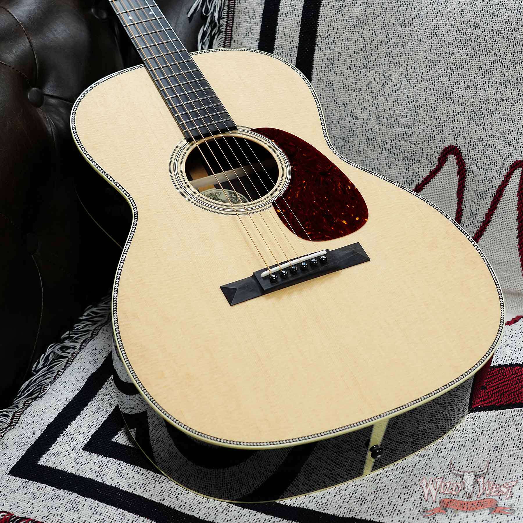 collings-0002h-34765-d5__wwg.jpg Collings 000 Series 0002H Sitka Spruce Top East Indian Rosewood Back & Sides Natural 4.10 LBS - Image 9
