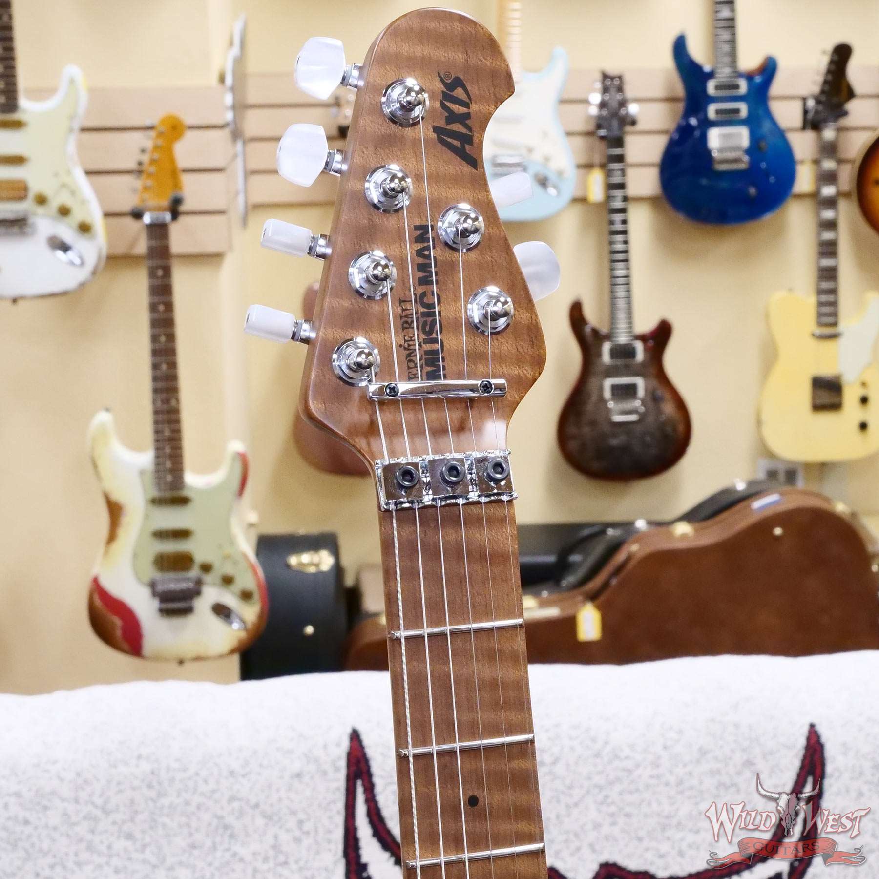 ebmm-h05933-d2__wwg.jpg Ernie Ball Music Man Axis Double Locking Tremolo DiMarzio HH Pickups Flame Maple Top Ollalieberry 7.10 LBS - Image 7