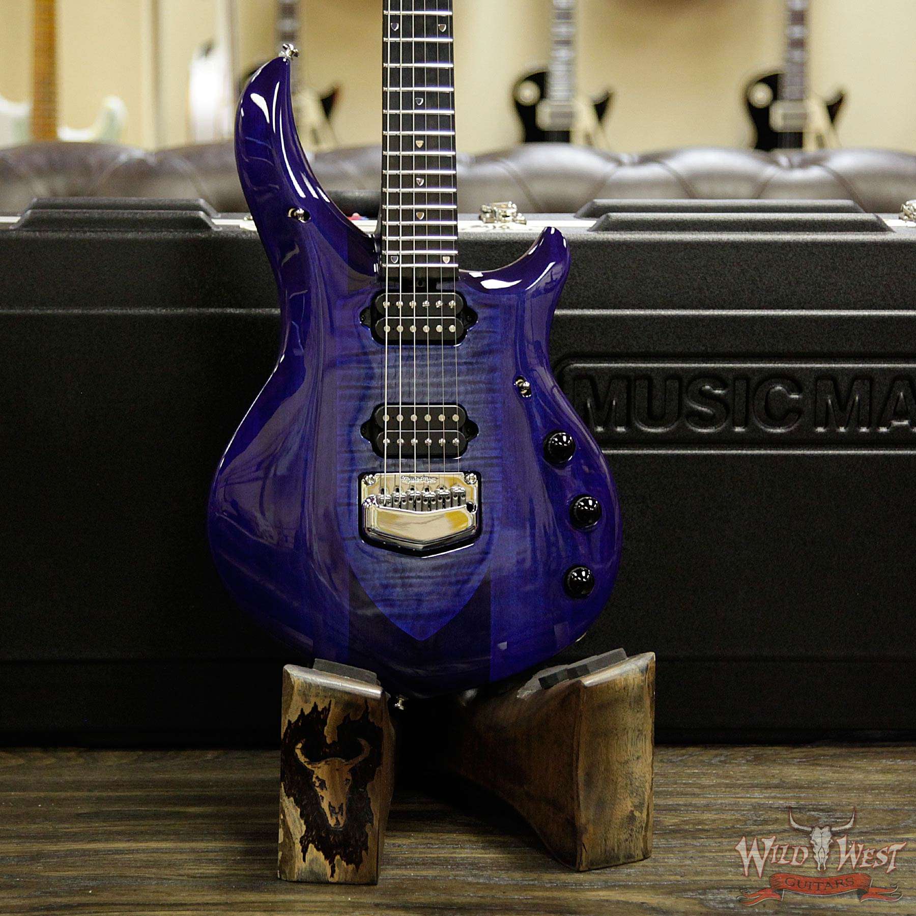 ebmm-majesty-monacrky-imperialblue-m09413-d1__wwg.jpg Ernie Ball Music Man John Petrucci Majesty Monarchy Ebony Board Imperial Blue - Image 13