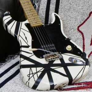 EVH Limited Edition ‘78 Eruption Relic Black & White Striped - Image 8