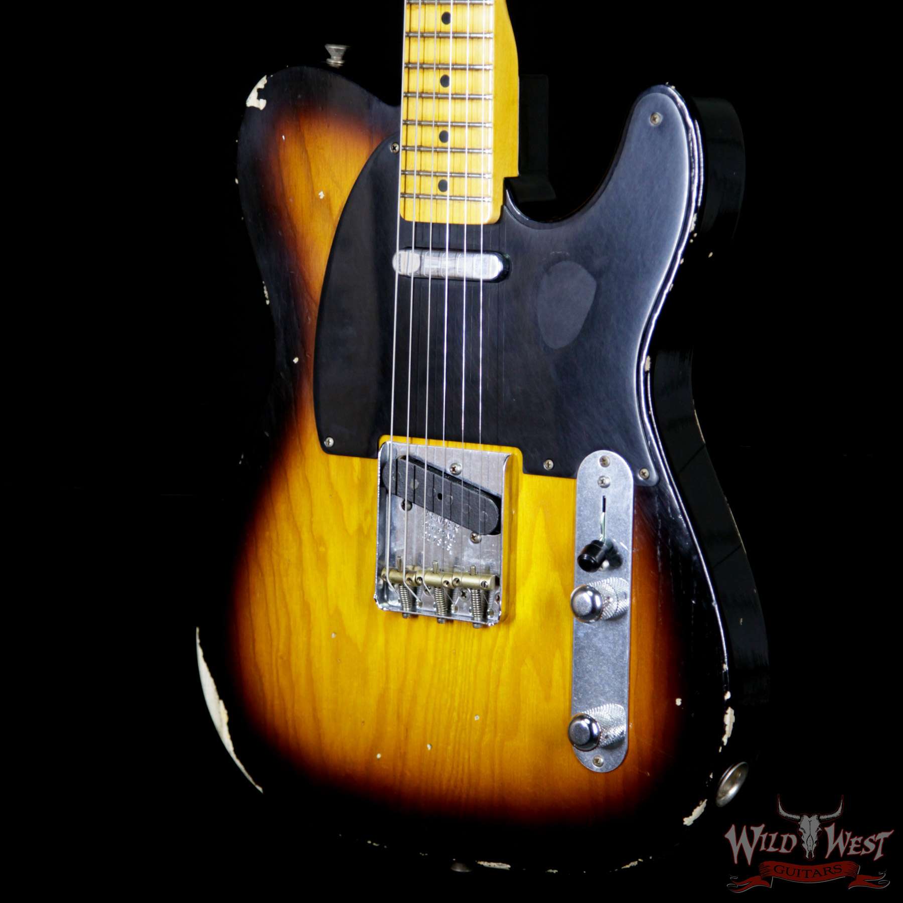 fender-1952tele-relic-2ts-r17829-br__wwg.jpg Fender Custom Shop 1952 Telecaster Relic Maple Neck 2 Tone Sunburst Black Pickguard - Image 2
