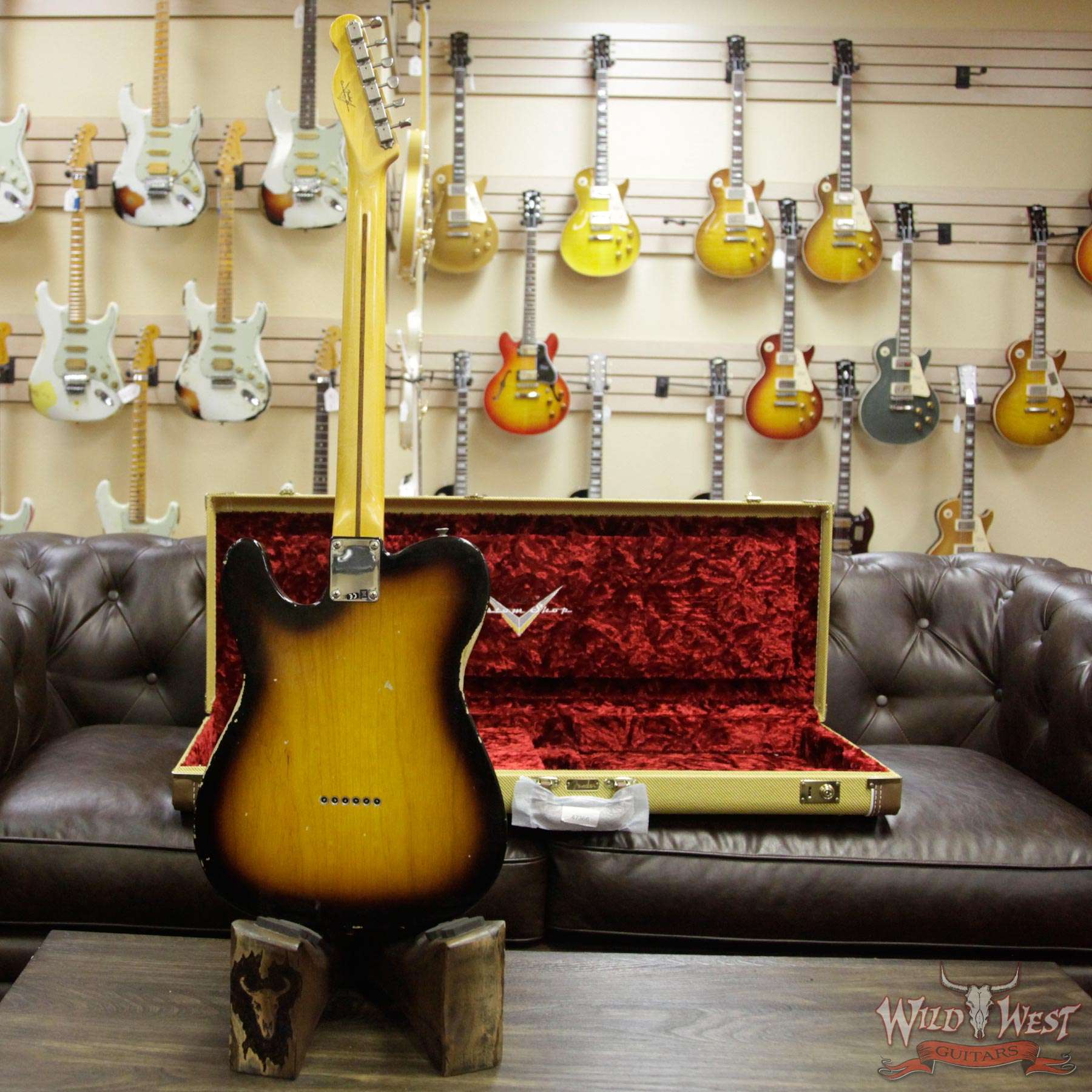 fender-1952tele-relic-2ts-r17829-d4__wwg.jpg Fender Custom Shop 1952 Telecaster Relic Maple Neck 2 Tone Sunburst Black Pickguard - Image 7