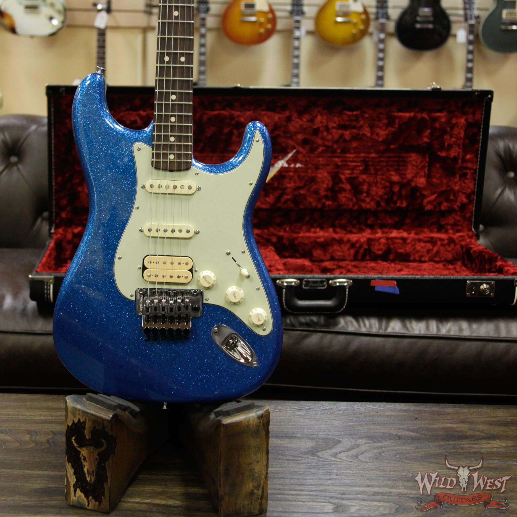 fender-1960strat-fr-hss-bluesparkle-r88051-d1__wwg.jpg 2017 Fender Custom Shop 1960 Stratocaster NOS Floyd Rose HSS Rosewood Fretboard Blue Sparkle - Image 11