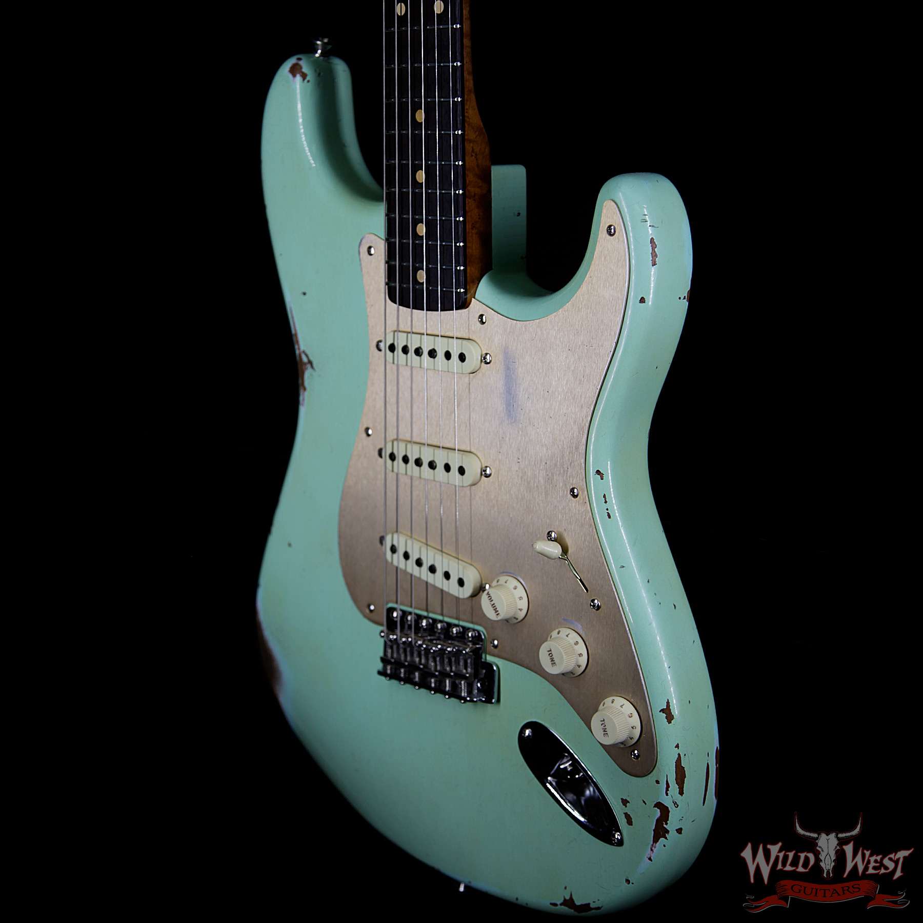 fender-1960strat-rstd-relic-rw-agedsurfgreen-cz538708-br__wwg.jpg Fender Custom Shop 30th Anniversary 1960 Stratocaster Relic Roasted Birdseye Neck Rosewood Board Aged Surf Green - Image 2