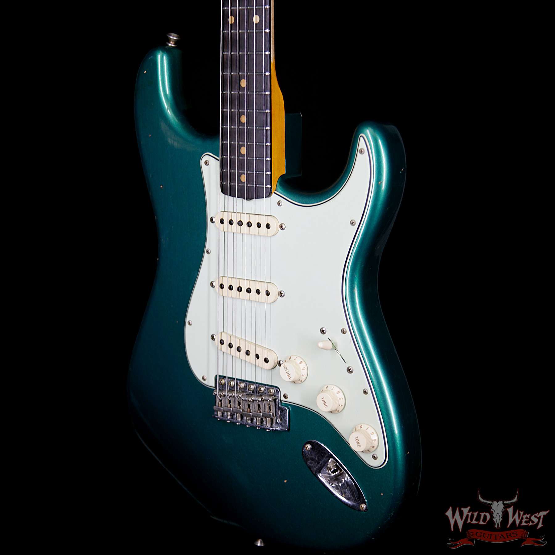 fender-1961strat-jrn-rw-brg-r96360-bbr__wwg.jpg Fender Custom Shop 1961 Stratocaster Journeyman Relic with Dirty Neck British Racing Green - Image 2