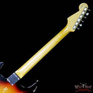 2018 Fender Custom Shop 1961 Stratocaster Relic Rosewood Slab Fingerboard 3 Tone Sunburst - Image 11