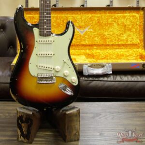 2018 Fender Custom Shop 1961 Stratocaster Relic Rosewood Slab Fingerboard 3 Tone Sunburst - Image 13