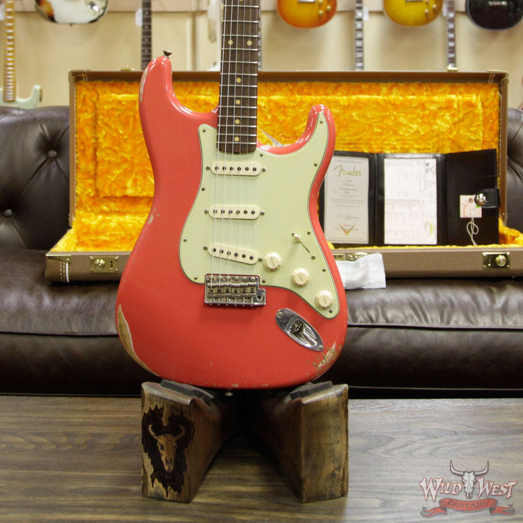 fender-1961strat-relic-frd-92753-d2__wwg.jpg 2018 Fender Custom Shop 1961 Stratocaster Relic Rosewood Slab Fingerboard Fiesta Red - Image 13