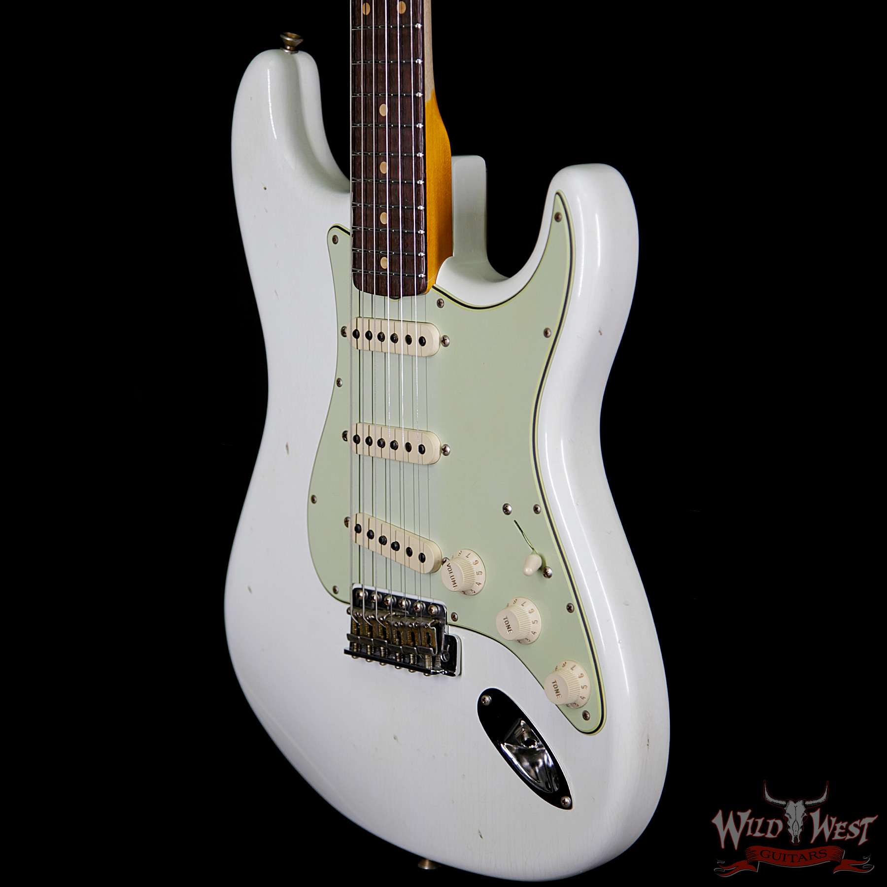 fender-1961strat-relic-jm-owt-r95232-br__wwg.jpg Fender Custom Shop 1961 Stratocaster Jouneyman Relic with Dirty Neck Slab Rosewood Board Olympic White - Image 2