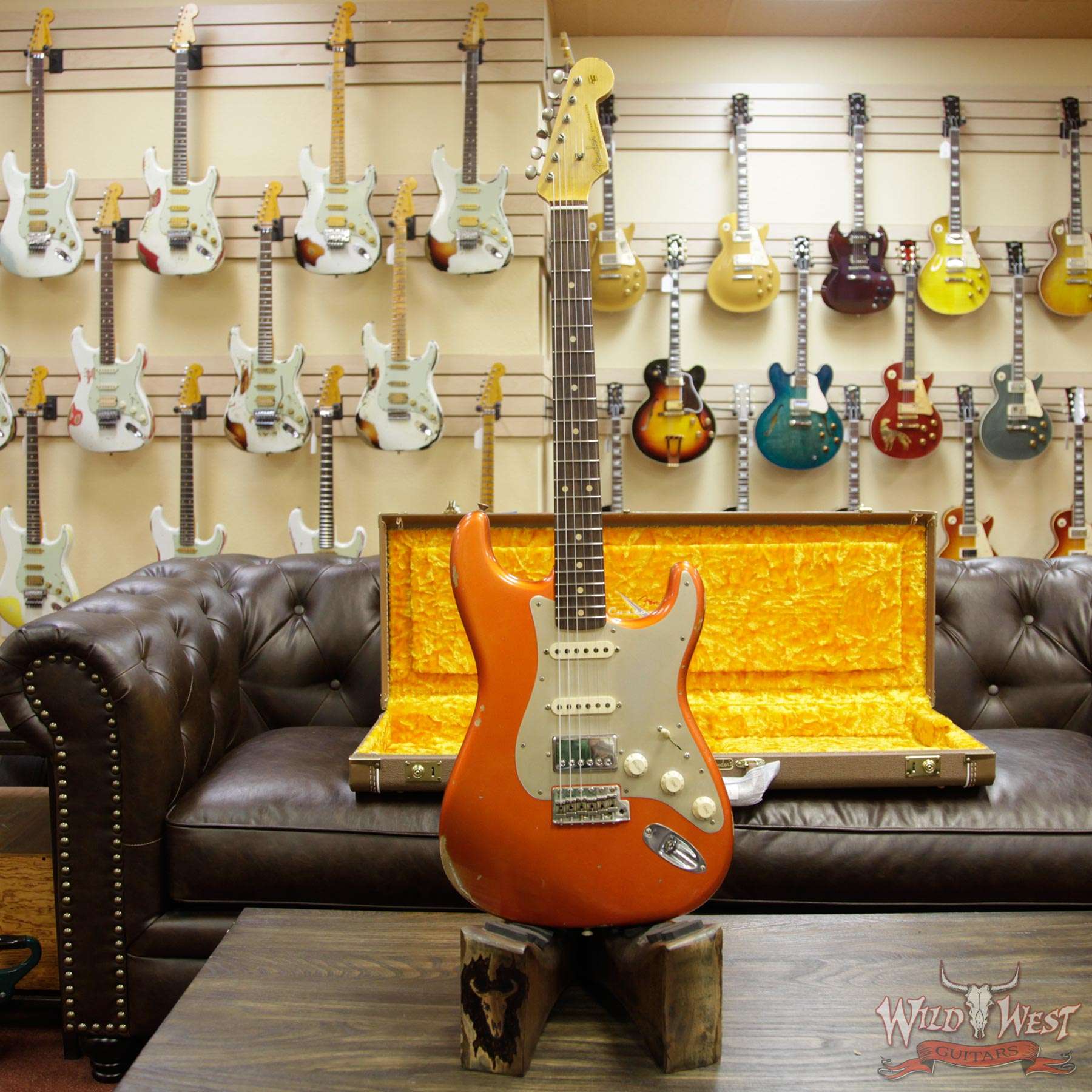 fender-1962strat-relic-hss-orange-r92681-d2__wwg.jpg Fender Custom Shop 1962 Stratocaster Relic HSS EVH Bridge Pickup Rosewood Fingerboard Orange - Image 9