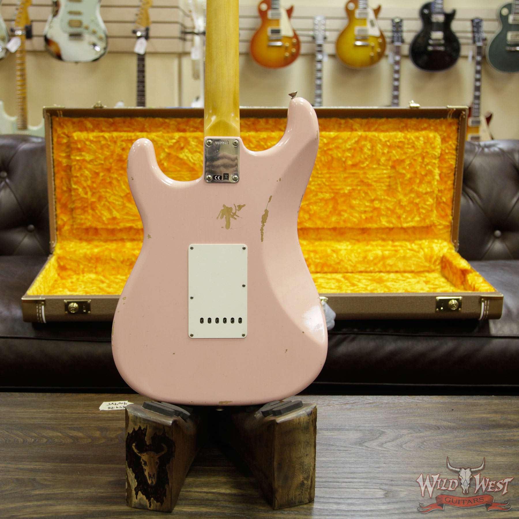 fender-1962strat-relic-hss-shp-r92341-d3__wwg.jpg 2018 Fender Custom Shop 1962 Stratocaster HSS EVH Pickup Relic Rosewood Fingerboard Shell Pink - Image 15