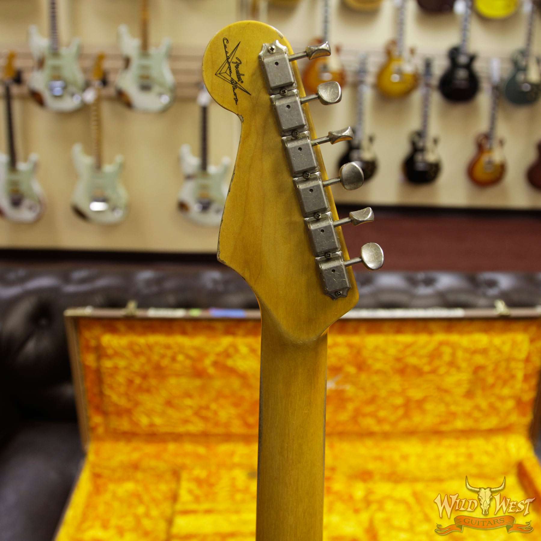 fender-1962strat-relic-hss-shp-r92341-hb__wwg.jpg 2018 Fender Custom Shop 1962 Stratocaster HSS EVH Pickup Relic Rosewood Fingerboard Shell Pink - Image 10