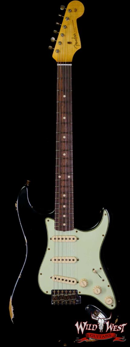 Fender Custom Shop 1962 Stratocaster Relic AAA Rosewood Board with Quartersawn Maple Neck Black