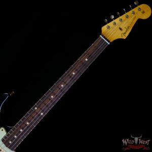 Fender Custom Shop 1962 Stratocaster Relic AAA Rosewood Board with Quartersawn Maple Neck Black - Image 4