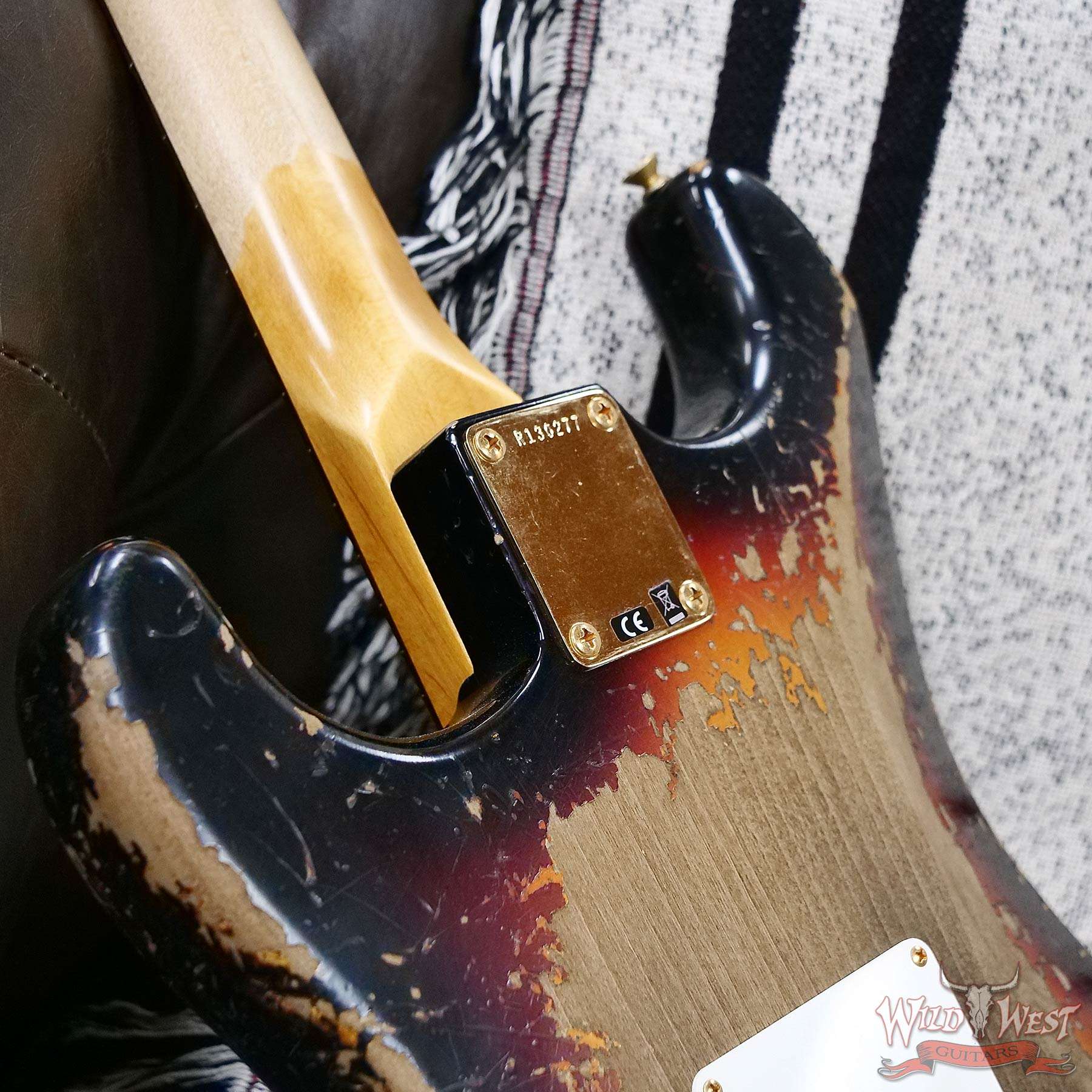 fender-25th-r130277-d7__wwg.jpg Fender Custom Shop Wild West Guitars 25th Anniversary 1960 Stratocaster Madagascar Rosewood Fretboard Heavy Relic 3 Tone Sunburst 7.45 LBS - Image 12
