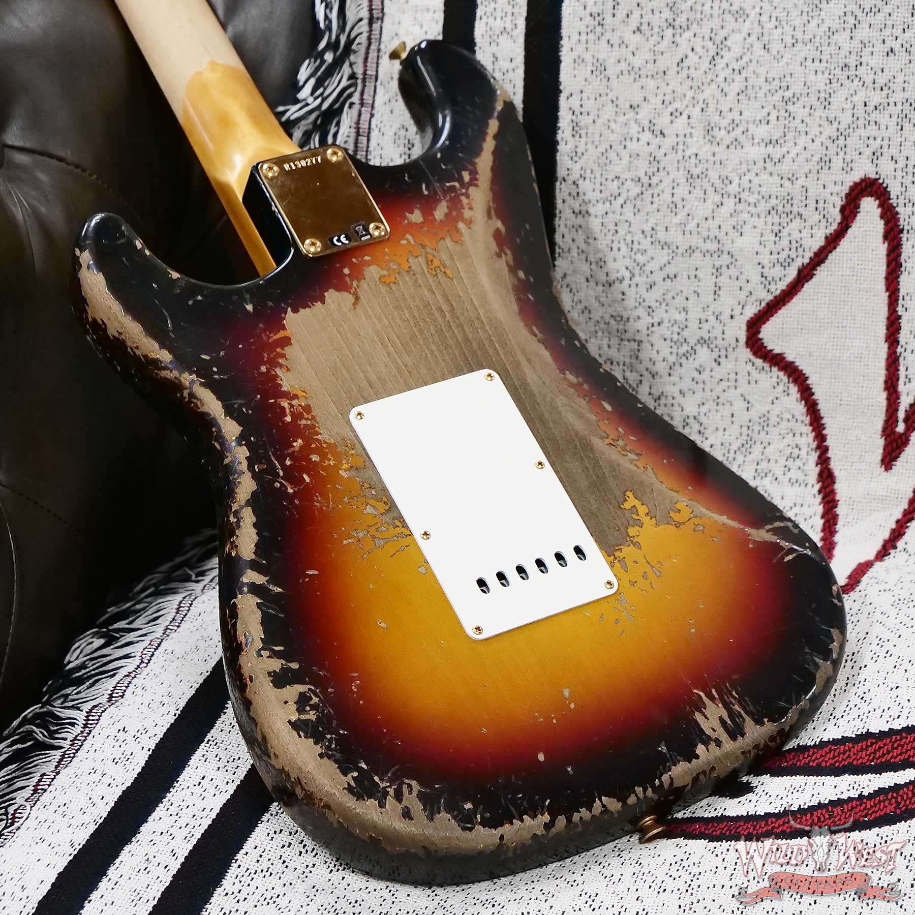 fender-25th-r130277-d8__wwg.jpg Fender Custom Shop Wild West Guitars 25th Anniversary 1960 Stratocaster Madagascar Rosewood Fretboard Heavy Relic 3 Tone Sunburst 7.45 LBS - Image 13
