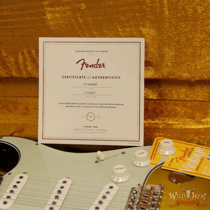 Fender USA American Vintage `59 Stratocaster Rosewood Fretboard 3 Tone Sunburst V1743617 - Image 2