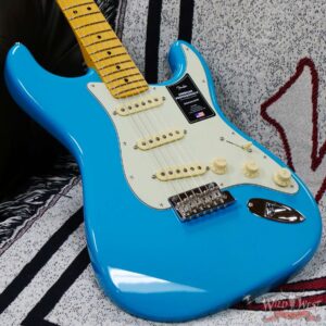 Fender American Professional II Stratocaster Maple Fingerboard Miami Blue (Blemished) - Image 9