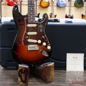 Fender American Professional II Stratocaster Rosewood Fingerboard 3-Color Sunburst - Image 6
