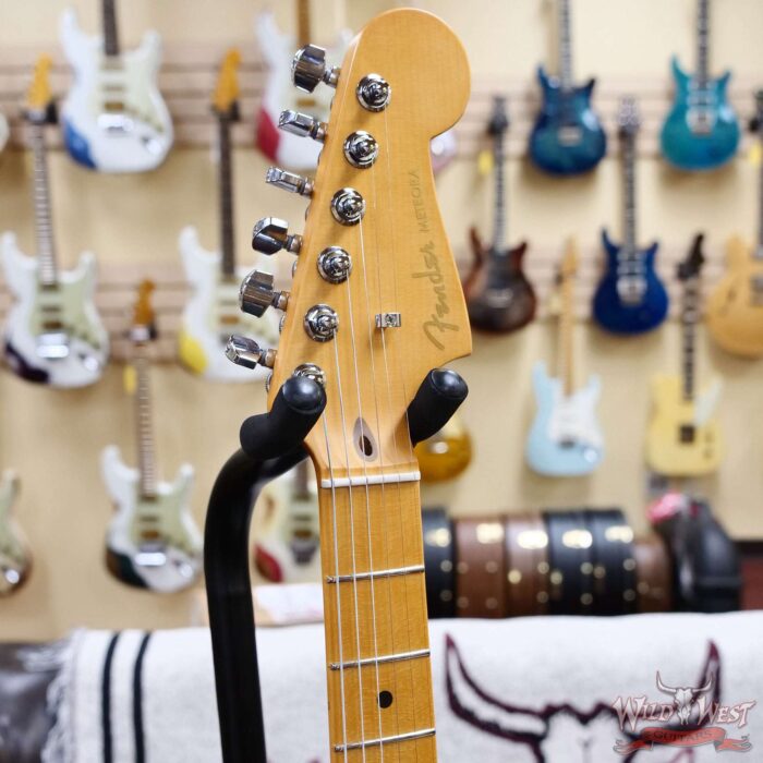 Fender American Ultra II Meteora Maple Fingerboard Avalanche 7.05 LBS - Image 5