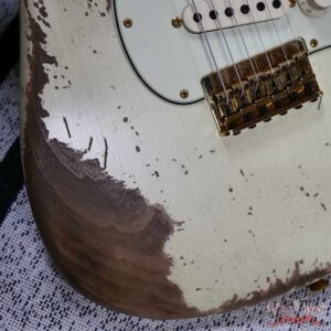 Fender Custom Shop Wild West Guitars 25th Anniversary 1960 Stratocaster Hardtail Madagascar Rosewood Fretboard Heavy Relic Vinatge White 7.15 LBS - Image 11