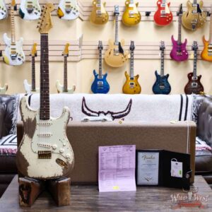 Fender Custom Shop Wild West Guitars 25th Anniversary 1960 Stratocaster Hardtail Madagascar Rosewood Fretboard Heavy Relic Vinatge White 7.15 LBS - Image 6