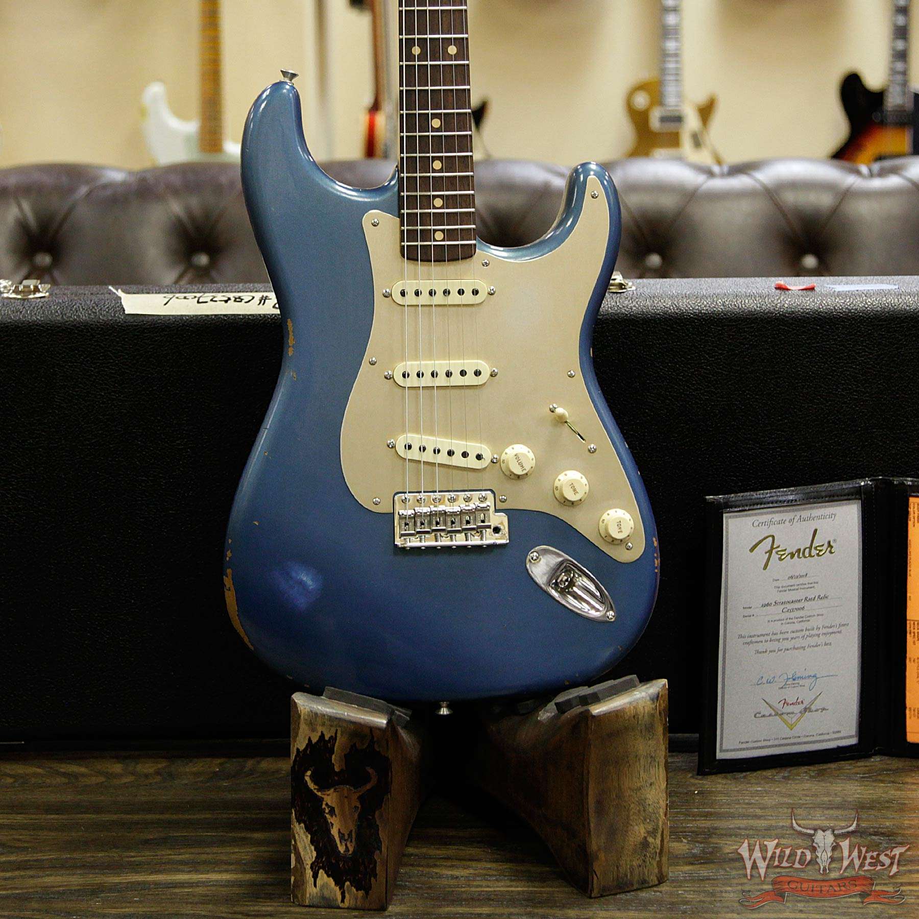 fender-custom-shop-30th-anniversary-ltd-roasted-1960-stratocaster-relic-birdseye-neck-rosewood-board-aged-lake-placid-blue-cz537006-d1__wwg.jpg Fender Custom Shop 30th Anniversary LTD Roasted 1960 Stratocaster Relic Birdseye Neck Rosewood Board Aged Lake Placid Blue - Image 11