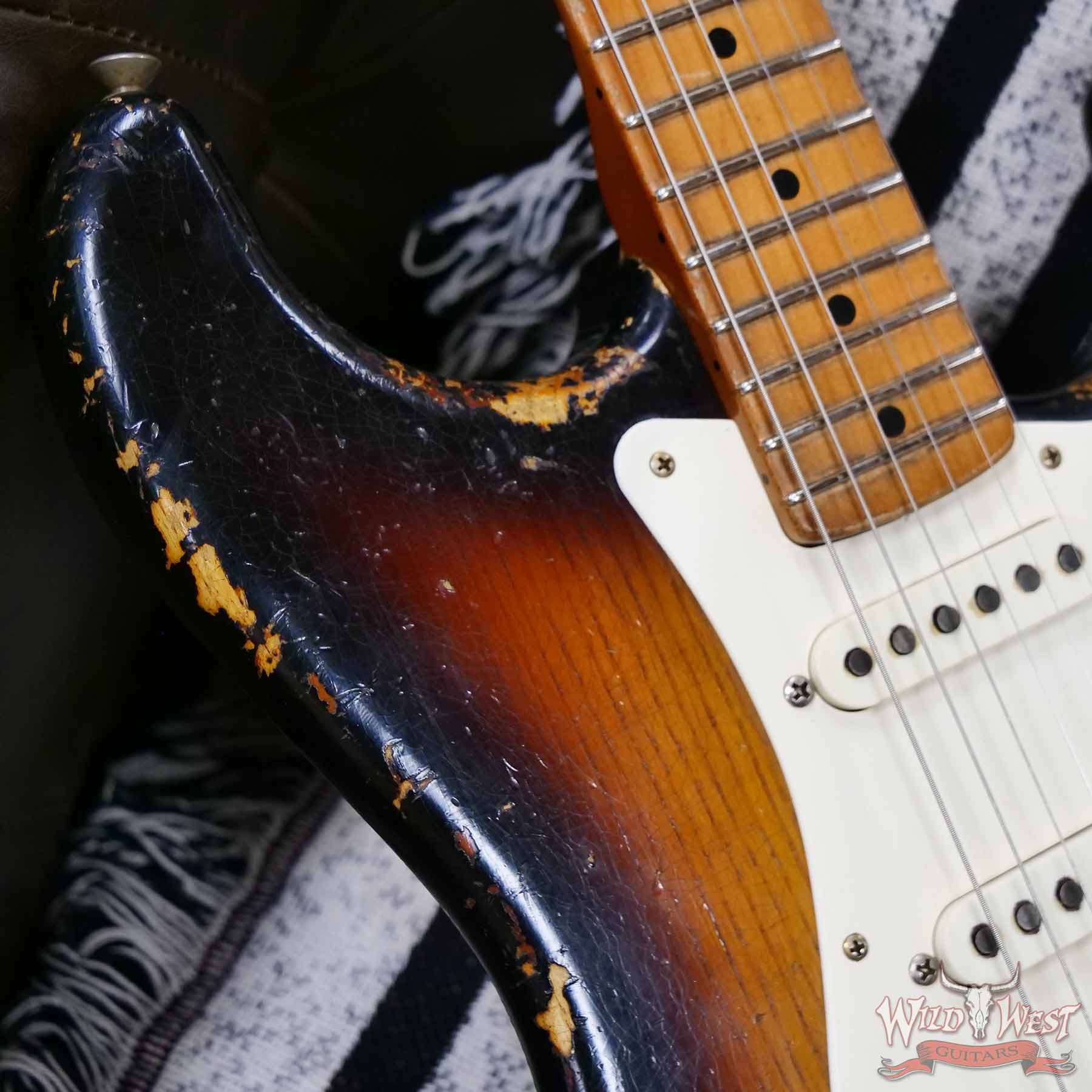 fender-dw-d7__wwg.jpg Fender Custom Shop Dale Wilson Masterbuilt 1955 Stratocaster Hand-Wound Pickups Relic 2 Tone Sunburst 6.70 LBS - Image 12