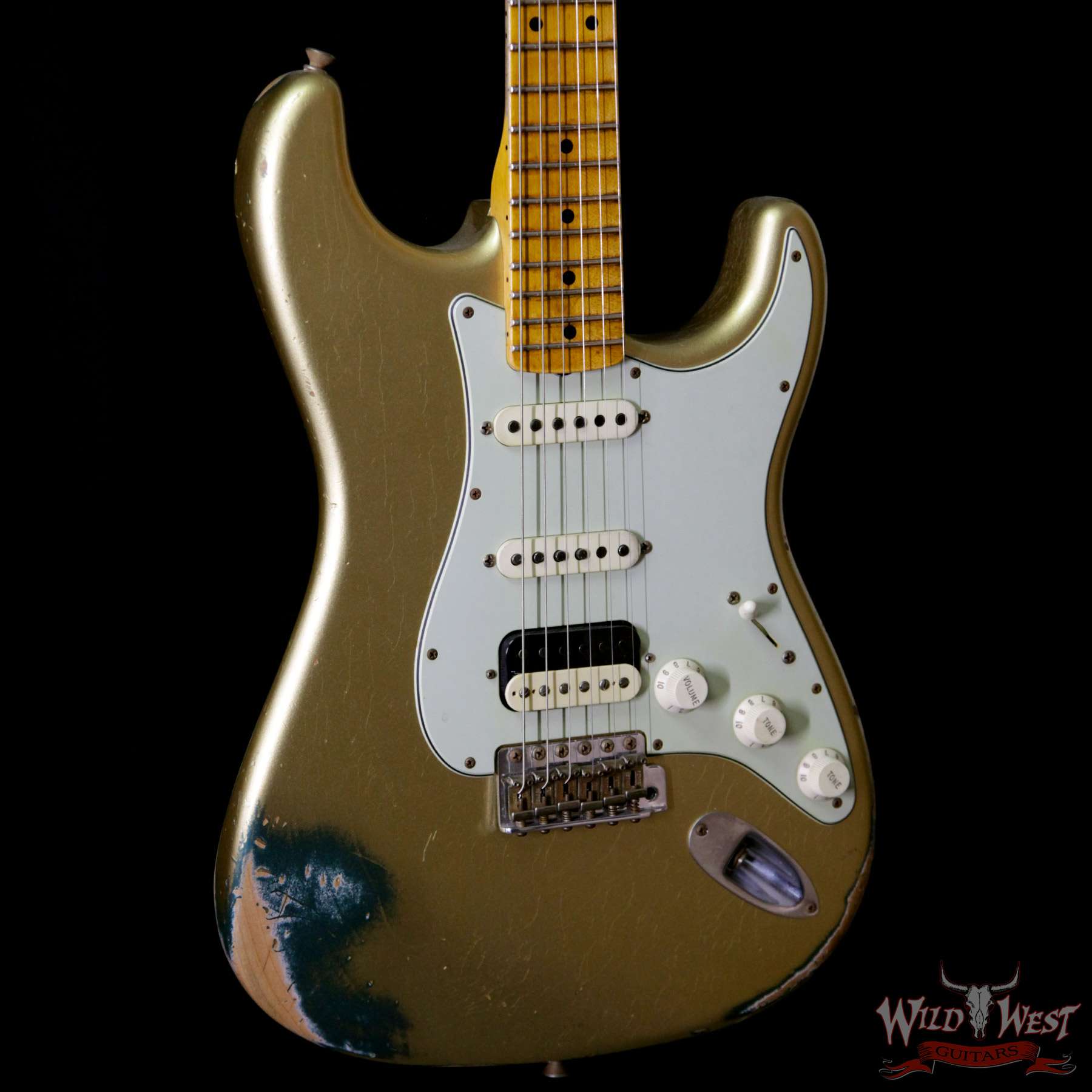 fender-gold-bl__wwg.jpg Fender Custom Shop 1960 Stratocaster HSS Heavy Relic HLE Gold over Sherwood Green Metallic - Image 4