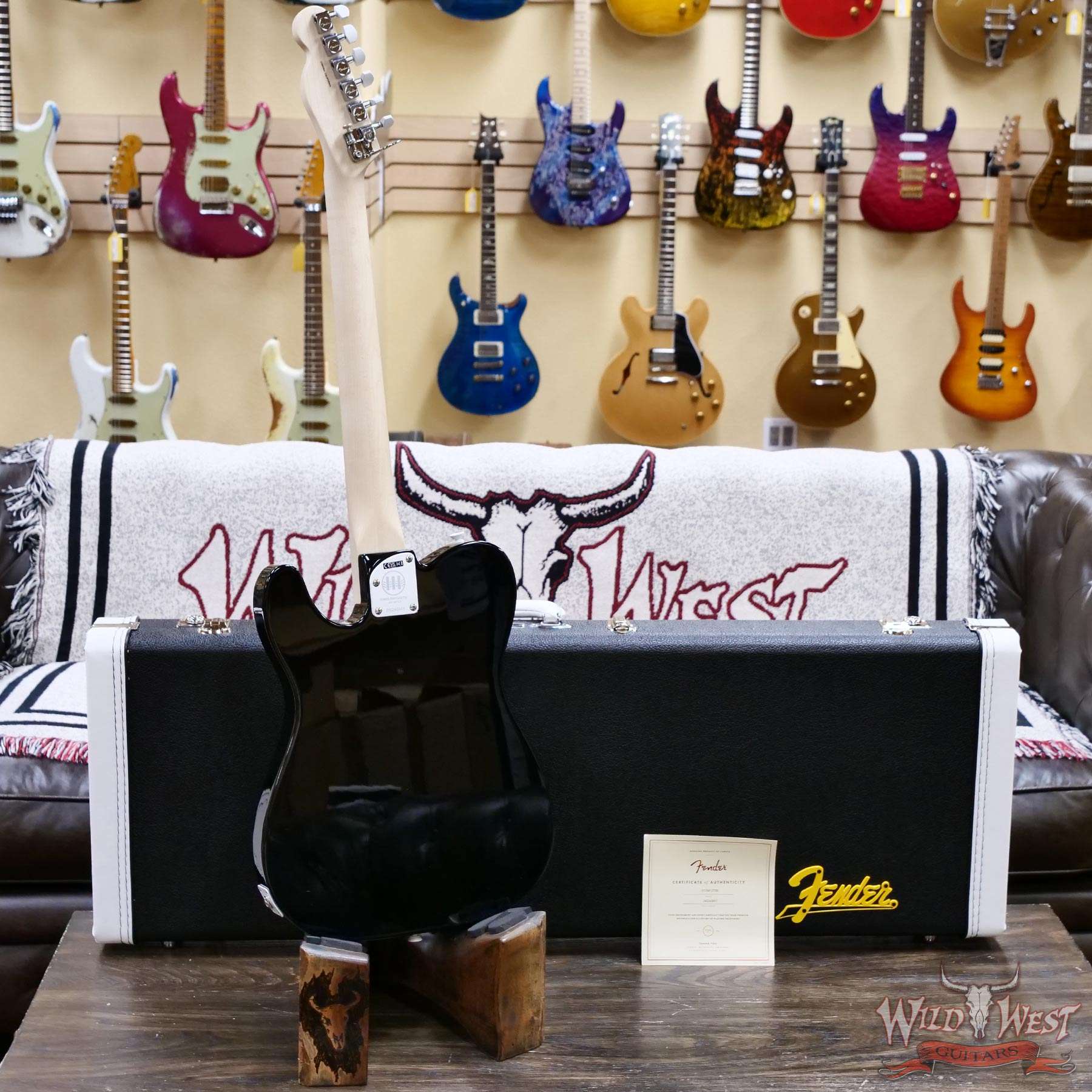 fender-jw240841-d4__wwg.jpg Fender Jack White Triplecaster Telecaster Maple Fingerboard Black 7.30 LBS - Image 8
