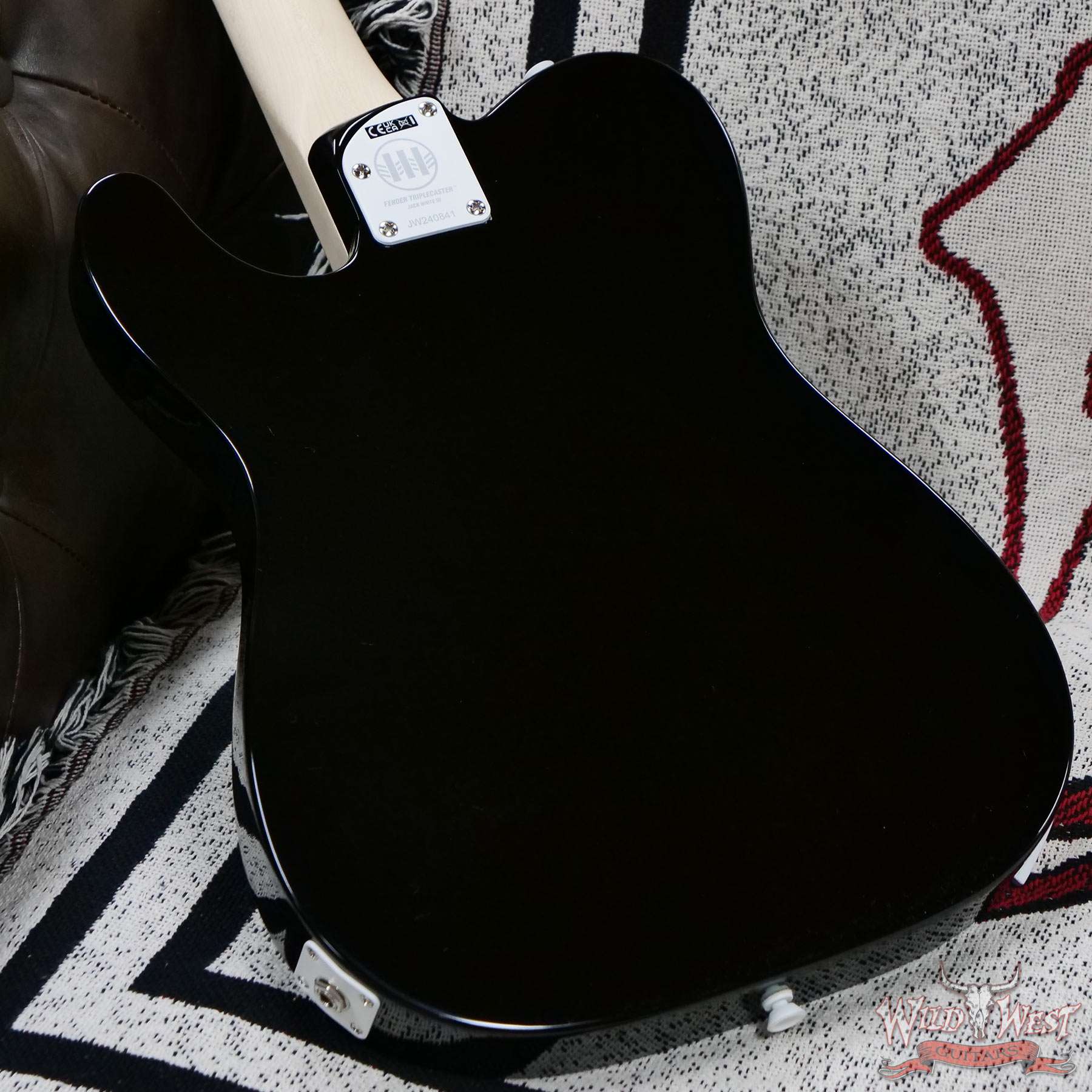 fender-jw240841-d6__wwg.jpg Fender Jack White Triplecaster Telecaster Maple Fingerboard Black 7.30 LBS - Image 10