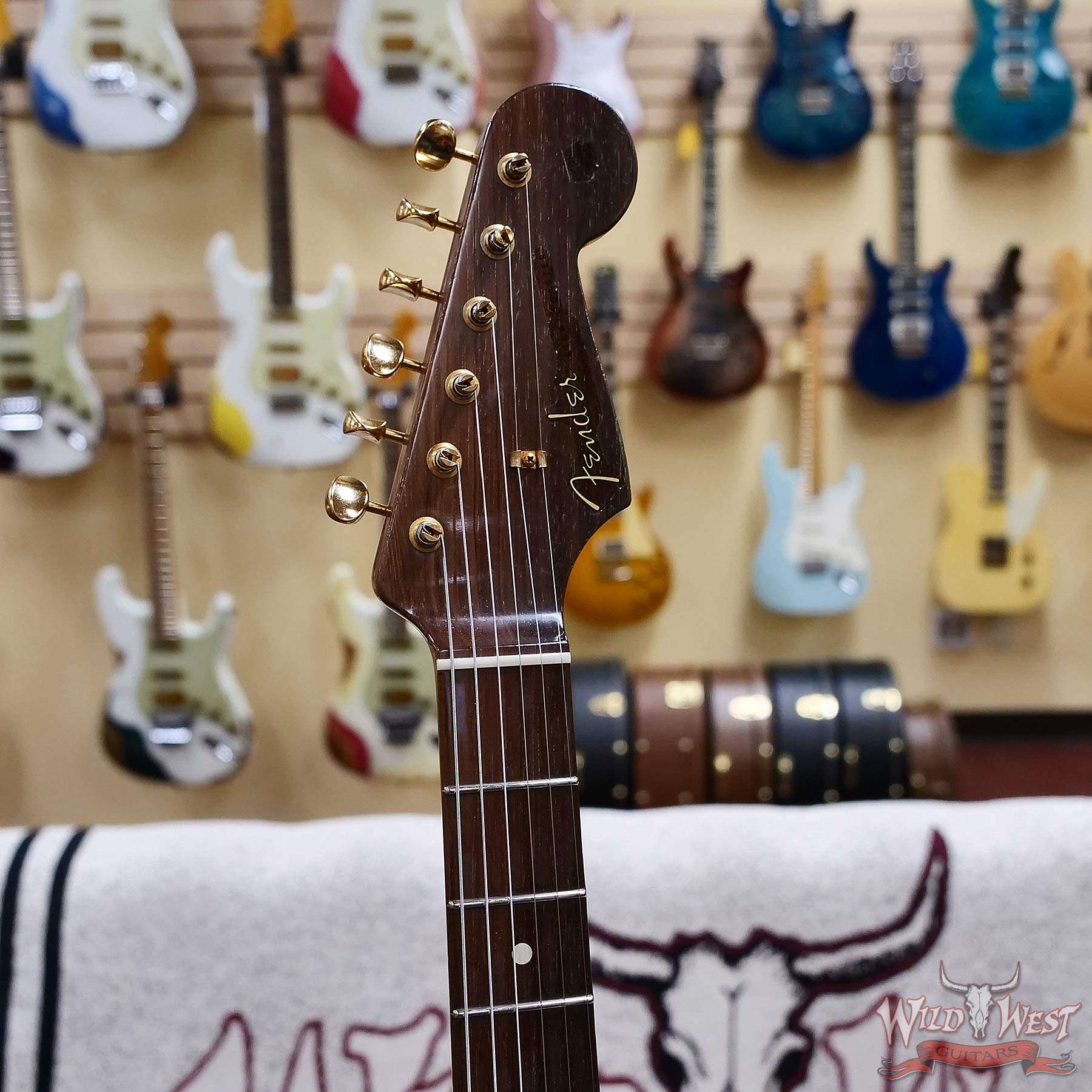 fender-km1202-d6__wwg.jpg Fender Custom Shop Kyle McMillin Masterbuilt 1957 Stratocaster Hardtail Brazilian Rosewood Neck Heavy Relic Black 6.90 LBS (US Only / No International Shipping) - Image 7