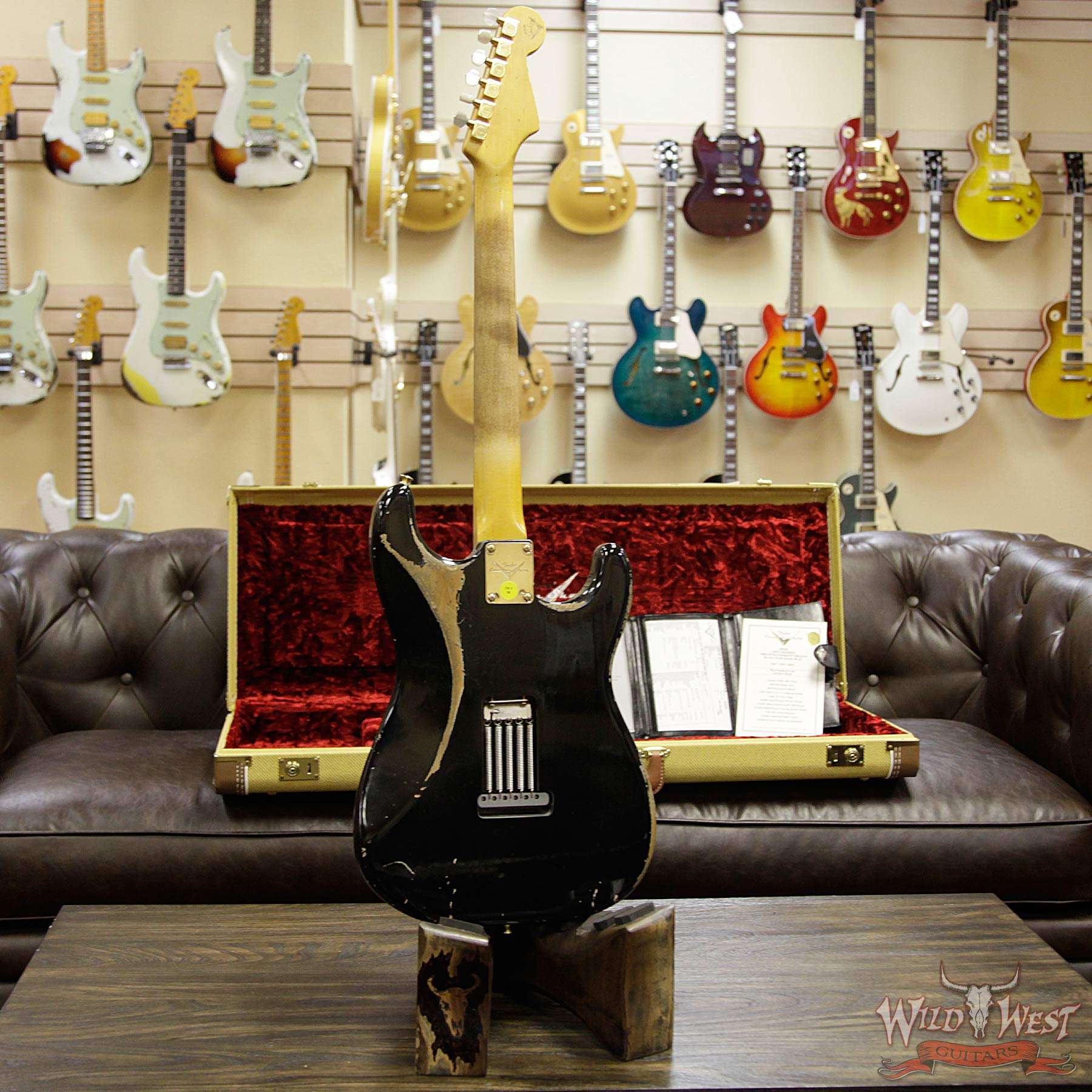 fender-mbjc-lft-62start-hr-blksbl-jc3138-d4__wwg.jpg Fender Custom Shop Masterbuilt John Cruz Left Handed 1962 Stratocaster Heavy Relic Black over Sonic Blue - Image 14