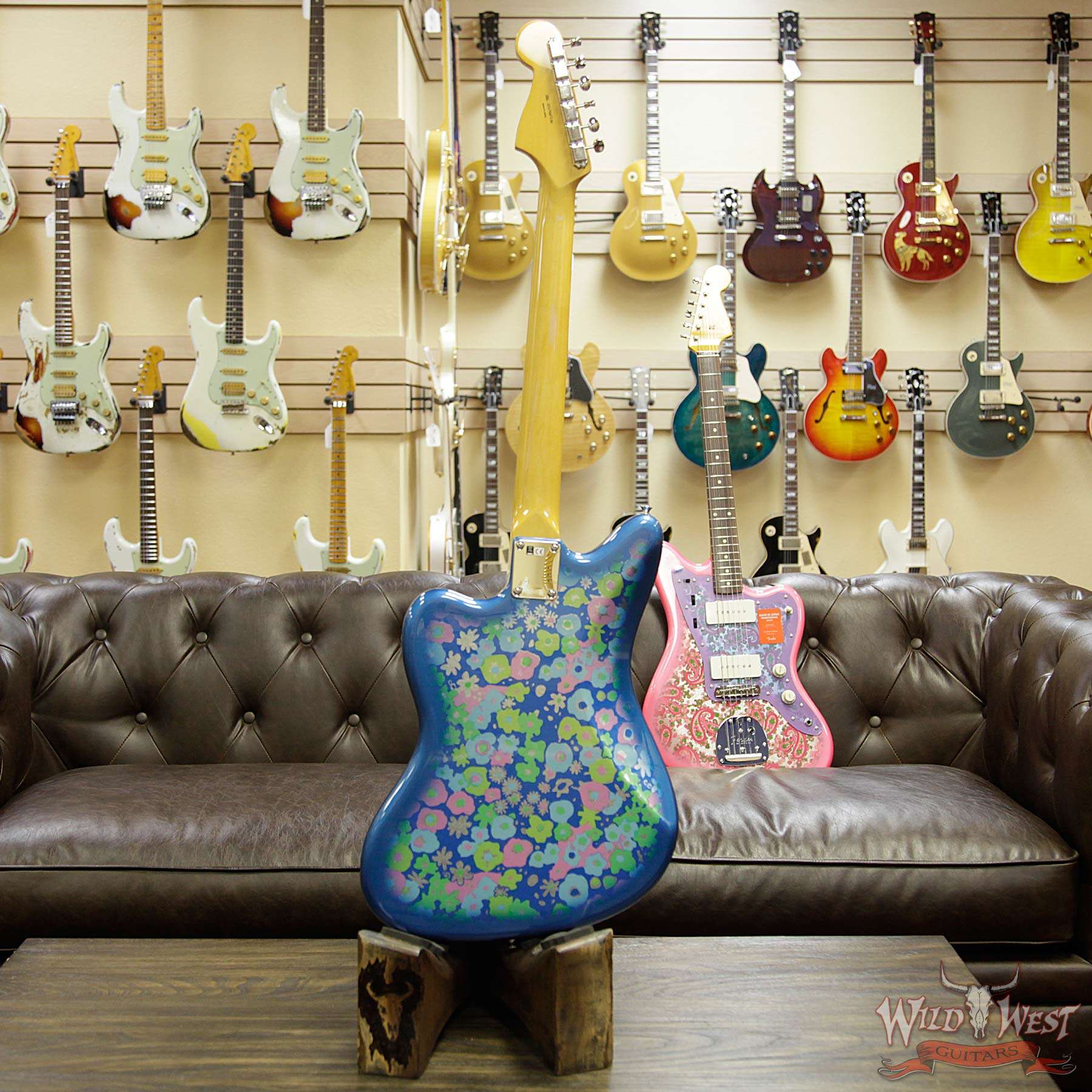 fender-mij-trdjazzmaster-blueflower-jd17047130-d3__wwg.jpg Fender Japan MIJ Traditional 60s Jazzmaster Limited Run Blue Flower - Image 14
