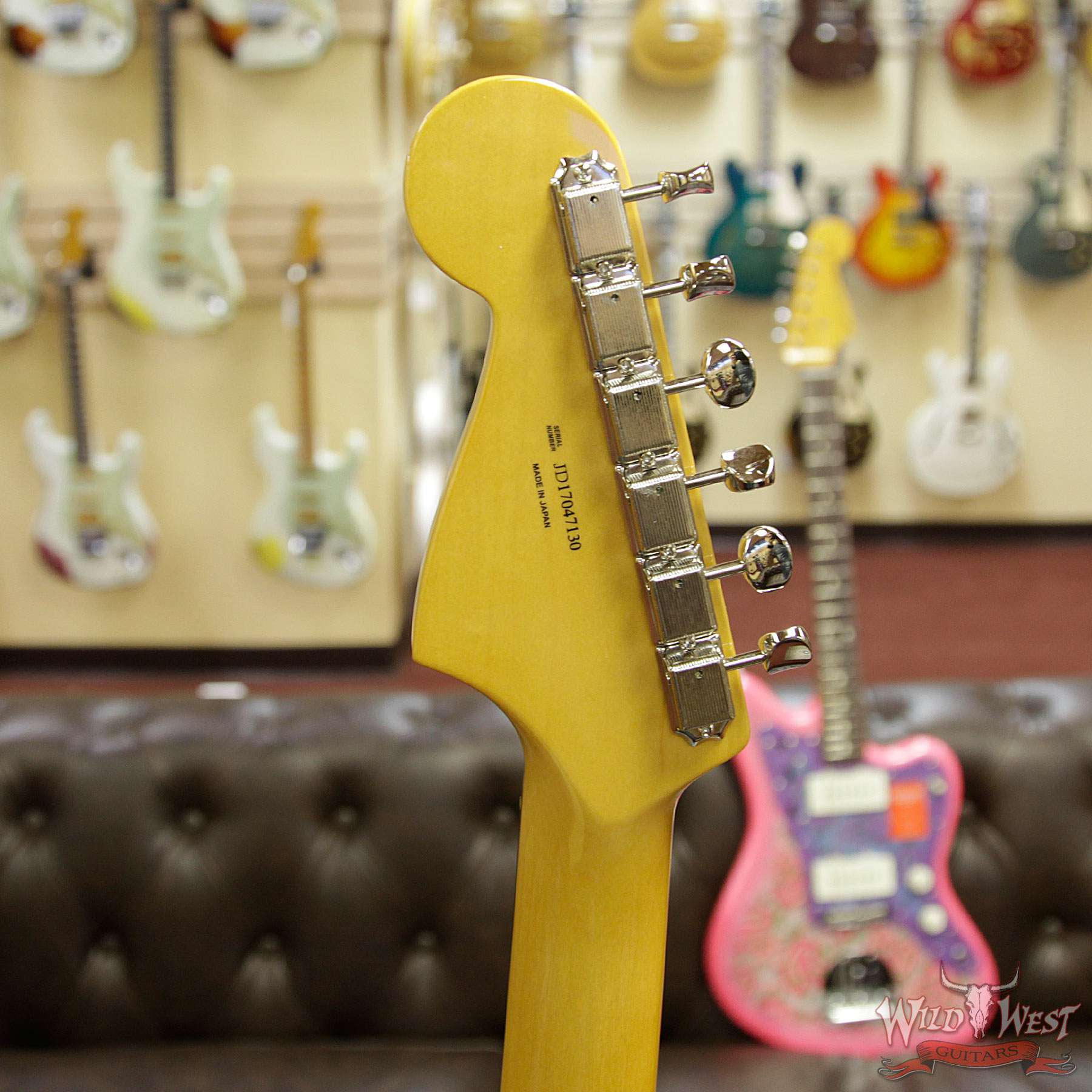 fender-mij-trdjazzmaster-blueflower-jd17047130-hb__wwg.jpg Fender Japan MIJ Traditional 60s Jazzmaster Limited Run Blue Flower - Image 9