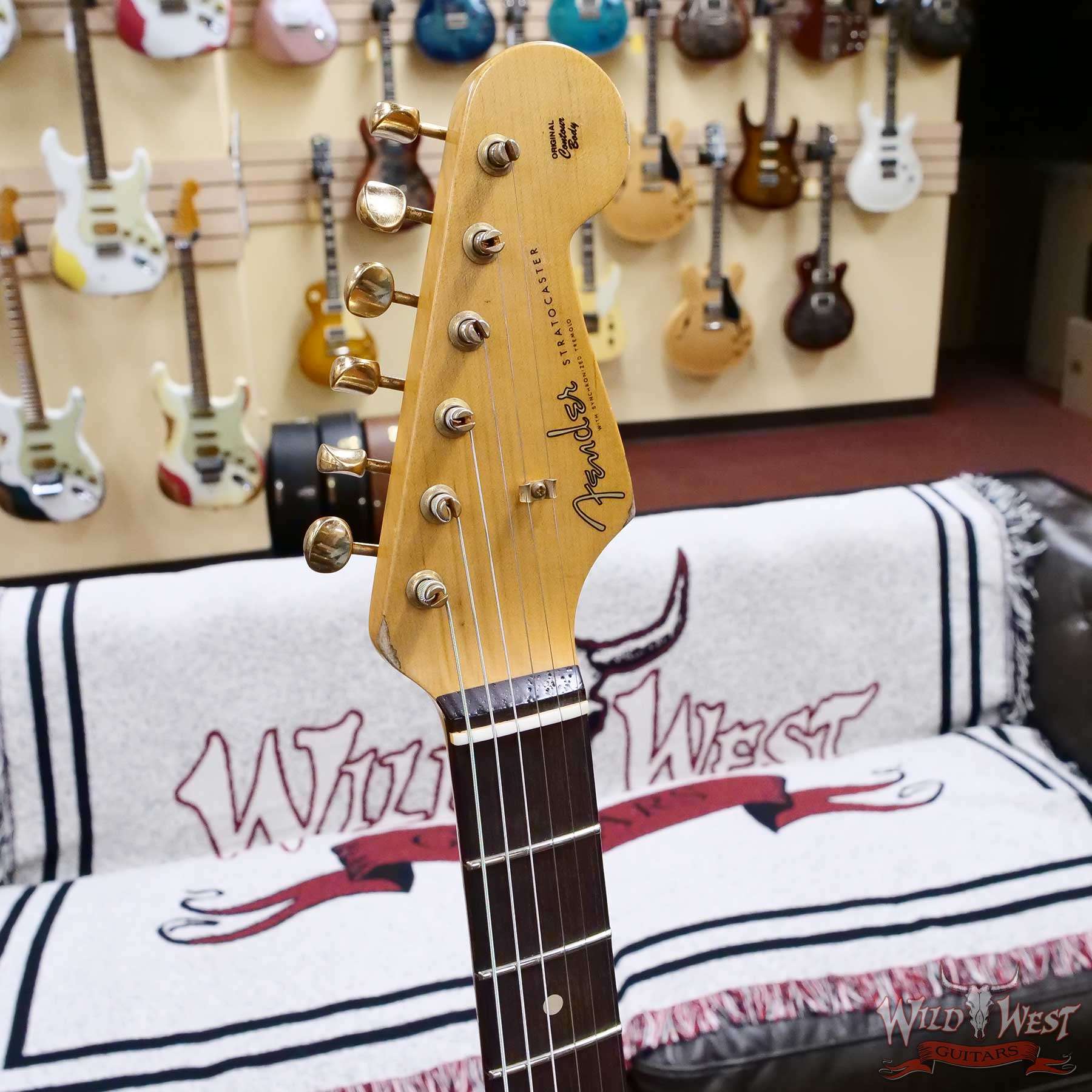 fender-r127978-d2__wwg.jpg Fender Custom Shop Wild West Guitars 25th Anniversary 1960 Stratocaster Madagascar Rosewood Fretboard Heavy Relic 3 Tone Sunburst 7.65 LBS - Image 7