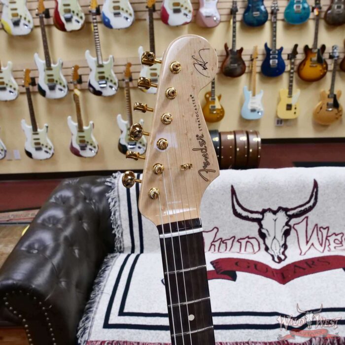 Fender Custom Shop Robert Cray Signature Stratocaster Hardtail AA Birdseye Maple Neck NOS Violet 7.45 LBS - Image 7