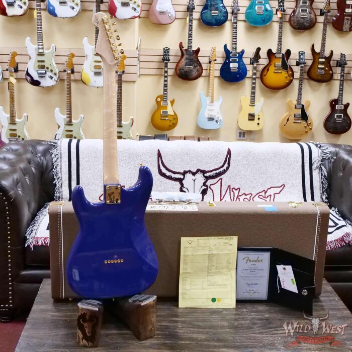 Fender Custom Shop Robert Cray Signature Stratocaster Hardtail AA Birdseye Maple Neck NOS Violet 7.45 LBS - Image 10