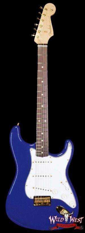 Fender Custom Shop Robert Cray Signature Stratocaster Hardtail AA Birdseye Maple Neck NOS Violet 7.45 LBS