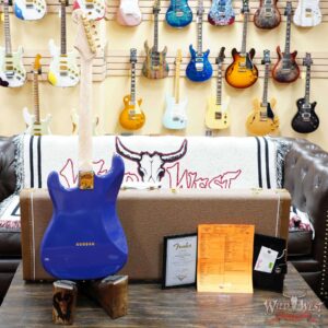 Fender Custom Shop Robert Cray Signature Stratocaster AA Birdseye Maple Neck Hardtail NOS Violet 7.50 LBS - Image 9