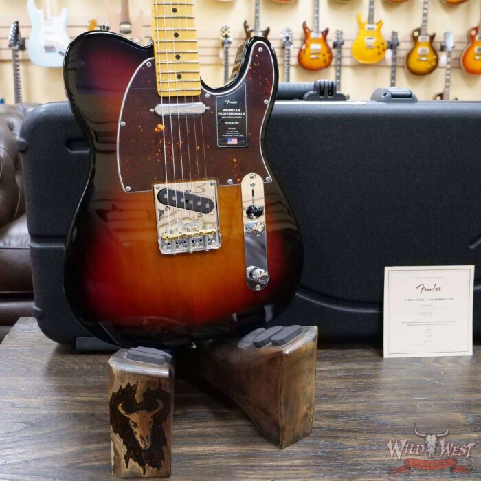 Fender American Professional II Telecaster Maple Fingerboard 3-Color Sunburst - Image 7