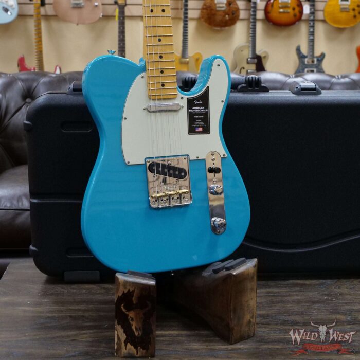 Fender American Professional II Telecaster Maple Fingerboard Miami Blue - Image 7