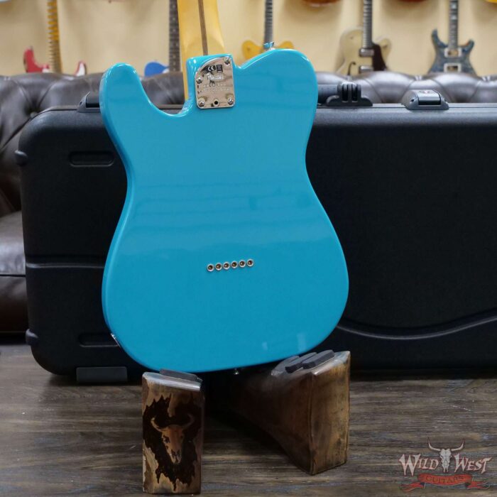 Fender American Professional II Telecaster Maple Fingerboard Miami Blue - Image 10