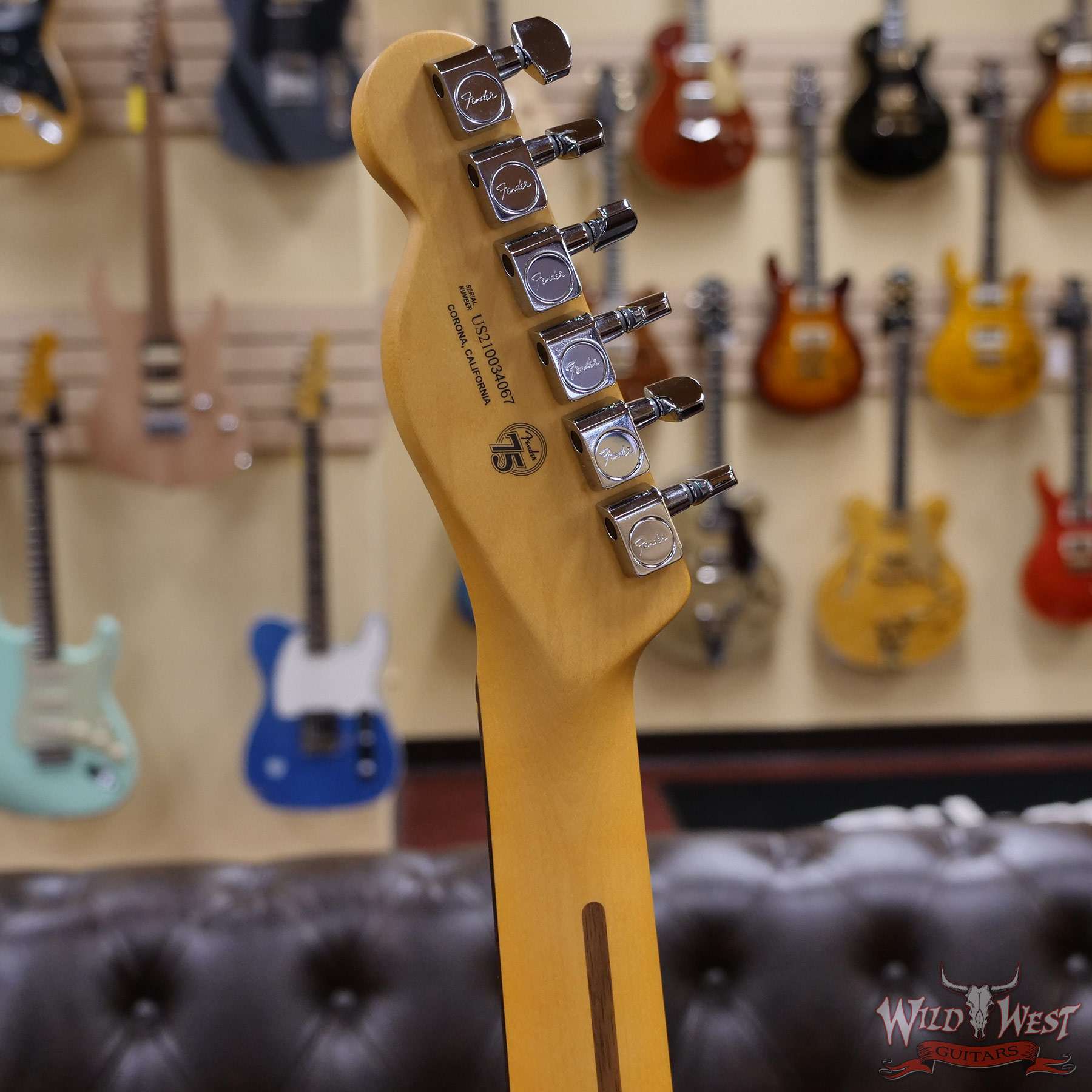 fender-us210034067-d5__wwg.jpg Fender American Professional II Telecaster Rosewood Fingerboard Dark Night - Image 10