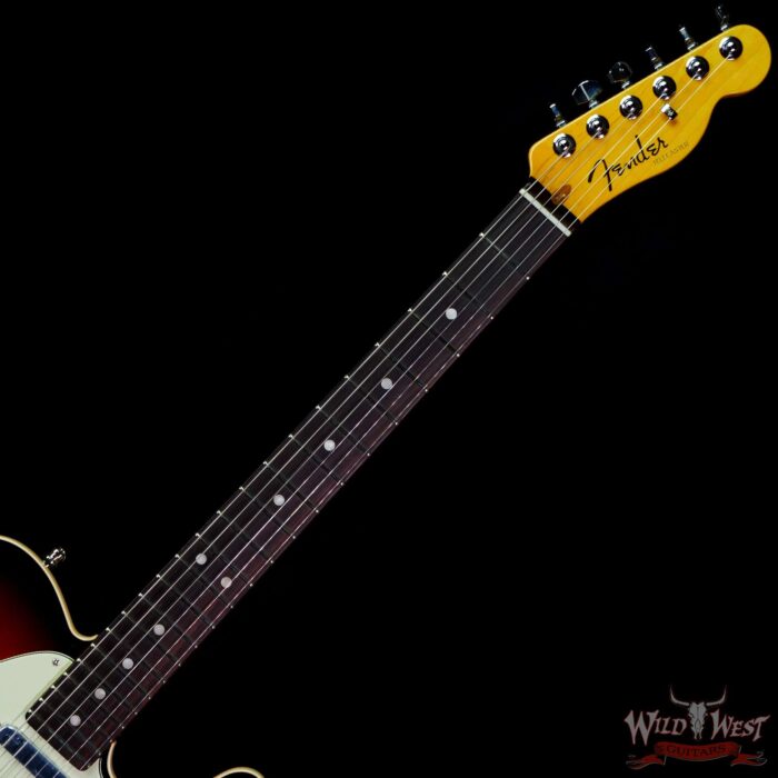 Fender American Ultra Telecaster Rosewood Fingerboard Ultraburst (3 Tone Sunburst) - Image 4