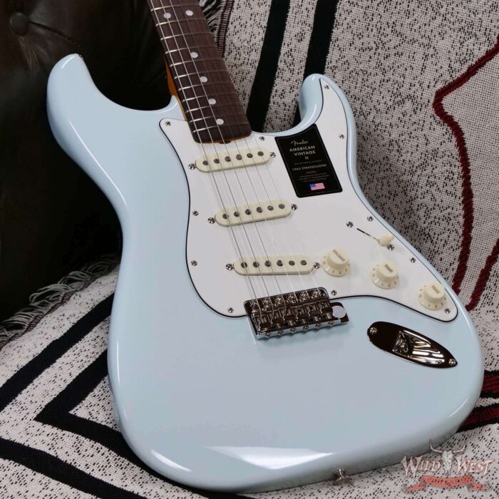 Fender American Vintage II 1965 Stratocaster Rosewood Fingerboard Gloss Nitro Sonic Blue 7.80 LBS - Image 6